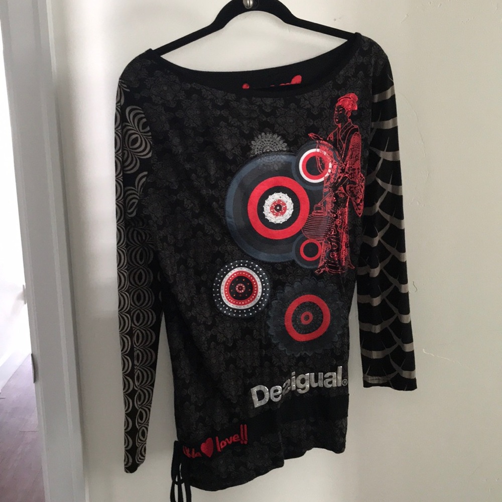 Desigual top. Fun print, ties at bottom